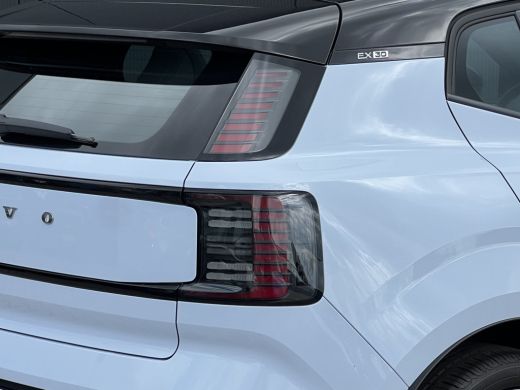Volvo  EX30 Twin Motor Performance Ultra 69 kWh | Climate Pack | Getinte Ruiten | Direct Leverbaar | 20 Inch ... ActivLease financial lease