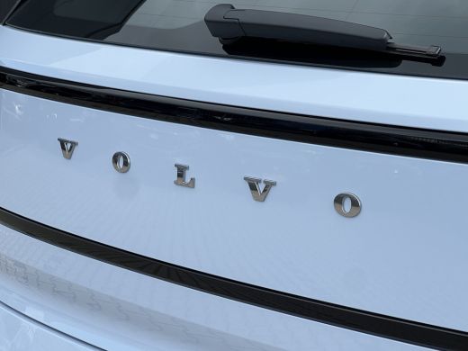 Volvo  EX30 Twin Motor Performance Ultra 69 kWh | Climate Pack | Getinte Ruiten | Direct Leverbaar | 20 Inch ... ActivLease financial lease