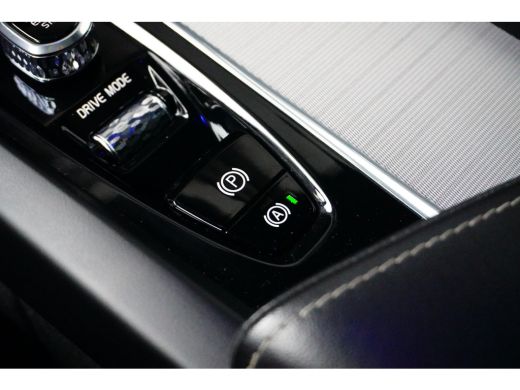 Volvo  XC60 Volvo Recharge T8 AWD R-Design | Panoramadak | 360 Camera | Lighting-Pack | Stuur/Stoelverwarming... ActivLease financial lease