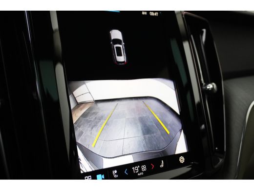 Volvo  XC60 Volvo T6 AWD Plus Bright | Panoramadak | Adaptive Cruise | 21-Inch | Lighting-Pack | Trekhaak | P... ActivLease financial lease