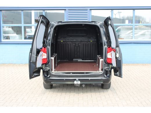 Fiat Doblò Fiat L2 1.5 BlueHDi 130PK AUTOMAAT 2X SCHUIFDEUR | LED KOPLAMPEN | 3 ZITPLAATSEN | TREKHAAK | DRA... ActivLease financial lease