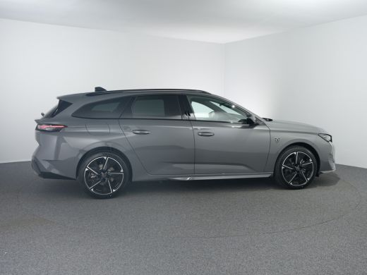Peugeot e-308 GT | 8 jaar fabrieksgarantie of 160.000 kilometer op het accupakket | Achteruitrijcamera 180° (Vi... ActivLease financial lease