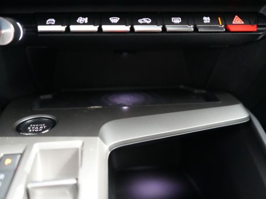 Peugeot e-308 GT | 8 jaar fabrieksgarantie of 160.000 kilometer op het accupakket | Achteruitrijcamera 180° (Vi... ActivLease financial lease