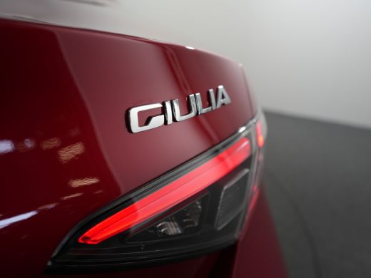 Alfa Romeo Giulia Alfa Romeo Veloce Automaat ActivLease financial lease