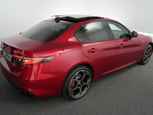 Alfa Romeo Giulia Alfa Romeo Veloce Automaat ActivLease financial lease