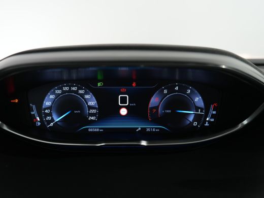 Peugeot 3008 1.2 PureTech Blue Lease Executive | Armsteun voor ActivLease financial lease