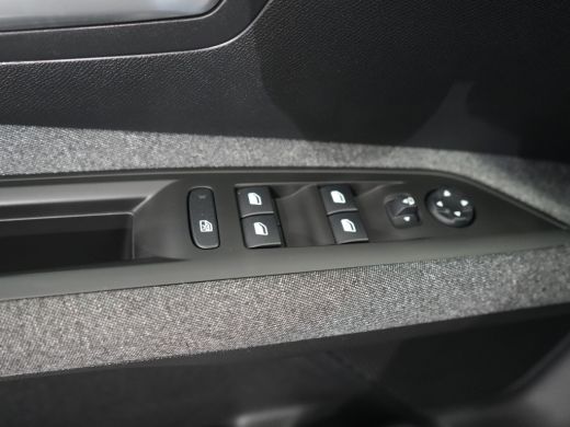 Peugeot 3008 1.2 PureTech Blue Lease Executive | Armsteun voor ActivLease financial lease