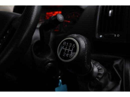 Peugeot Boxer 435 2.2 BlueHDi 165 L4H2 Zwaar Pro | Trekhaak | Cruise Control | Navi | Climate Control ActivLease financial lease