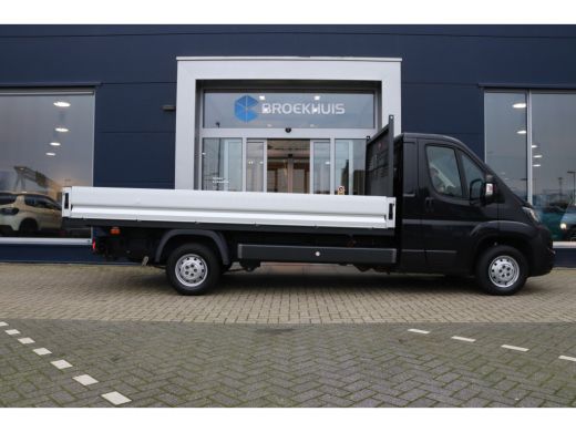 Peugeot Boxer 435 2.2 BlueHDi 165 L4H2 Zwaar Pro | Trekhaak | Cruise Control | Navi | Climate Control ActivLease financial lease