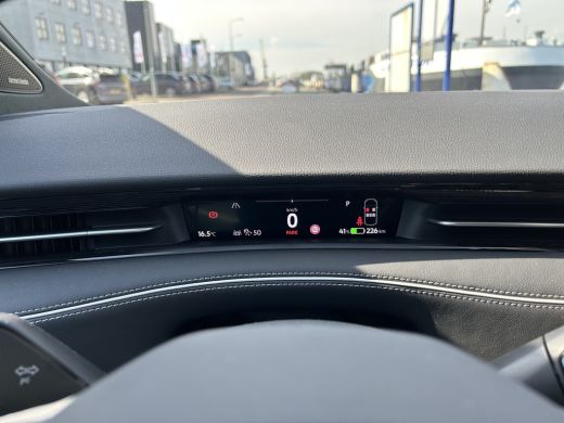 Volkswagen ID.7 Tourer Pro Business 77 kWh | 20' velgen 'Montreal' | Interieur Pakket Plus | Head-up Display Nu in de sh... ActivLease financial lease