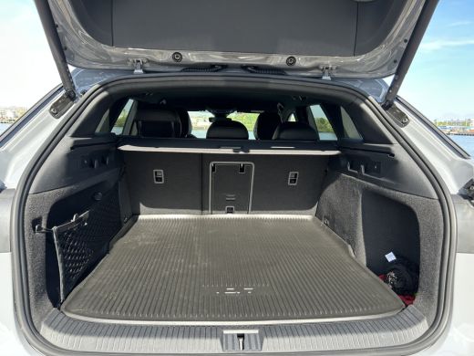 Volkswagen ID.7 Tourer Pro Business 77 kWh | 20' velgen 'Montreal' | Interieur Pakket Plus | Head-up Display Nu in de sh... ActivLease financial lease