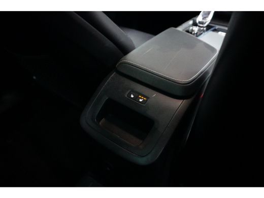Volvo  XC60 Volvo T6 AWD Ultimate Dark | Luchtvering | Bowers & Wilkins | Panoramdak | 360 Camera | Head-up d... ActivLease financial lease