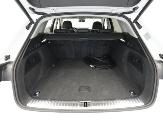 Audi Q8 e-tron 50 quattro Advanced Edition 95 kWh Leer Camera Privacyglas Memory Pdc ActivLease financial lease