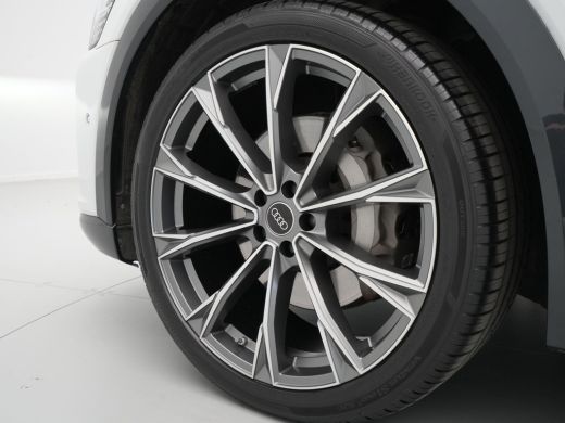 Audi Q8 e-tron 50 quattro Advanced Edition 95 kWh Leer Camera Privacyglas Memory Pdc 62 ActivLease financial lease