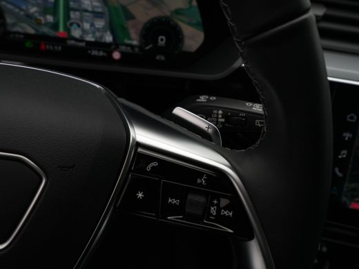 Audi Q8 e-tron 50 quattro Advanced Edition 95 kWh Leer Camera Privacyglas Memory Pdc 62 ActivLease financial lease