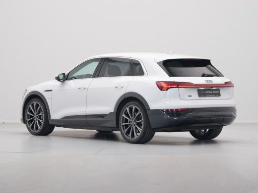 Audi Q8 e-tron 50 quattro Advanced Edition 95 kWh Leer Camera Privacyglas Memory Pdc 62 ActivLease financial lease