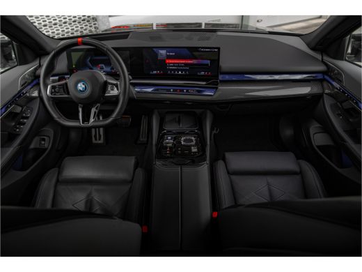 BMW i5 M60 xDrive 84 kWh | M-sport pakket pro | Panoramadak | 21"inch | Full options! ActivLease financial lease