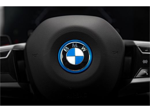 BMW i5 M60 xDrive 84 kWh | M-sport pakket pro | Panoramadak | 21"inch | Full options! ActivLease financial lease