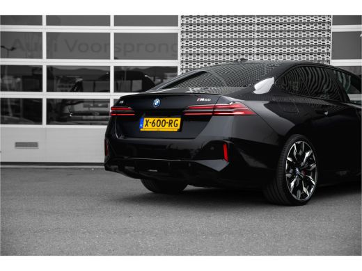 BMW i5 M60 xDrive 84 kWh | M-sport pakket pro | Panoramadak | 21"inch | Full options! ActivLease financial lease