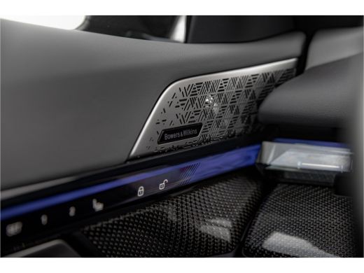 BMW i5 M60 xDrive 84 kWh | M-sport pakket pro | Panoramadak | 21"inch | Full options! ActivLease financial lease