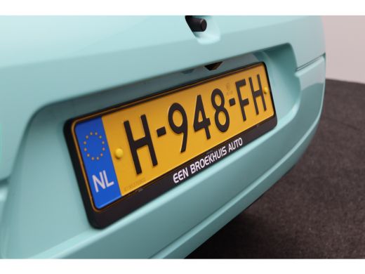 Citroën C1 1.0 VTi Feel | Achterbank in delen neerklapbaar | Achteruitrijcamera | Airco ActivLease financial lease