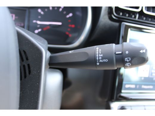 Citroën C3 Aircross 1.2 PureTech Shine Pack | Achteruitrijcamera | Audio-navigatie full map | Head-up display ActivLease financial lease