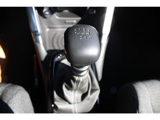 Citroën C3 Aircross 1.2 PureTech Shine Pack | Achteruitrijcamera | Audio-navigatie full map | Head-up display ActivLease financial lease