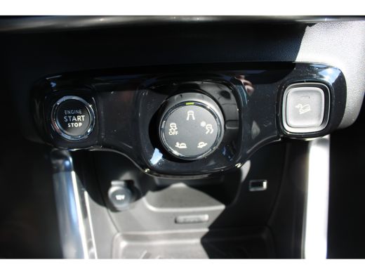 Citroën C3 Aircross 1.2 PureTech Shine Pack | Achteruitrijcamera | Audio-navigatie full map | Head-up display ActivLease financial lease