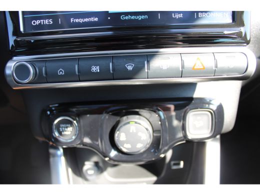 Citroën C3 Aircross 1.2 PureTech Shine Pack | Achteruitrijcamera | Audio-navigatie full map | Head-up display ActivLease financial lease