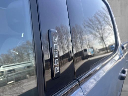 Ford F-150 PLATINUM V6 |NIGHT EDITION| incl. Tonneau cover in carroseriekleur | LPG | Trekhaak 13polig | Nie... ActivLease financial lease