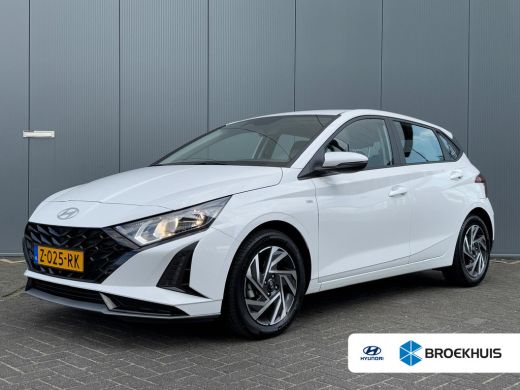 Hyundai i20 1.0 T-GDI 100 6iMT Comfort Smart Airco | Camera | Carplay | Dodehoek detectie | Inklapbare spiege... Hyundai i20 1.0 T-GDI 100 6iMT Comfort Smart Airco | Camera | Carplay | Dodehoek detectie | Inklapbare spiege...