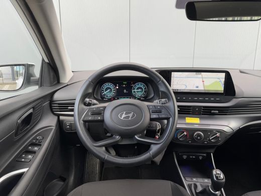 Hyundai i20 Comfort Smart Airco | Camera | Carplay | Dodehoek detectie | Inklapbare spiegels | Cruise control... ActivLease financial lease
