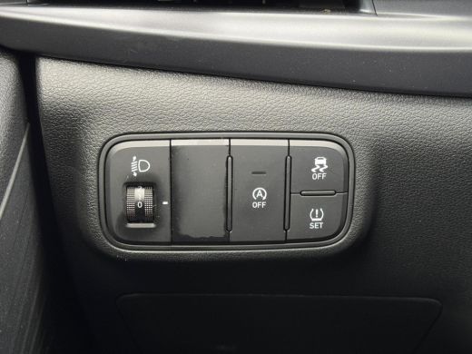 Hyundai i20 Comfort Smart Airco | Camera | Carplay | Dodehoek detectie | Inklapbare spiegels | Cruise control... ActivLease financial lease