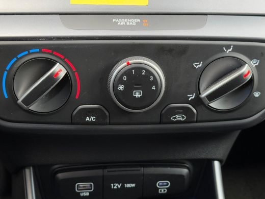 Hyundai i20 Comfort Smart Airco | Camera | Carplay | Dodehoek detectie | Inklapbare spiegels | Cruise control... ActivLease financial lease
