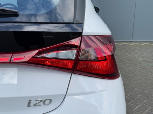 Hyundai i20 Comfort Smart Airco | Camera | Carplay | Dodehoek detectie | Inklapbare spiegels | Cruise control... ActivLease financial lease