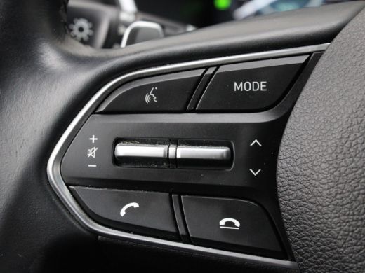 Hyundai Santa Fe Hyundai 1.6 T-GDI HEV Comfort Smart 7p. | Cruise control adaptief met Stop&Go | Dodehoekdetectie ... ActivLease financial lease