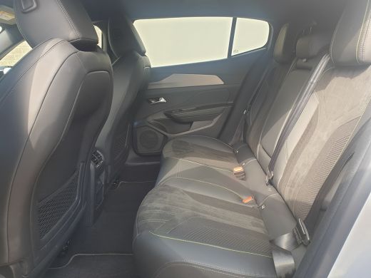 Peugeot 408 Peugeot 1.2 PureTech GT 130 EAT8 | Apple Carplay/Android Auto|telefoonintegratie premium | Elektr... ActivLease financial lease