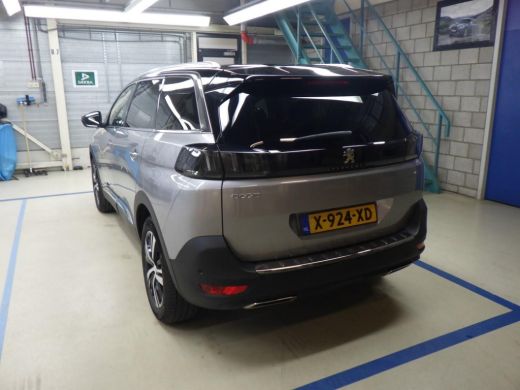 Peugeot 5008 Peugeot 1.2 Hybrid GT ActivLease financial lease