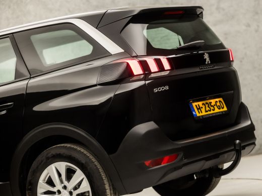 Peugeot 5008 1.2 PureTech Sport 7 Persoons (APPLE CARPLAY, GROOT NAVI, TREKHAAK, SPORTSTOELEN, CRUISE, PARKEER... ActivLease financial lease