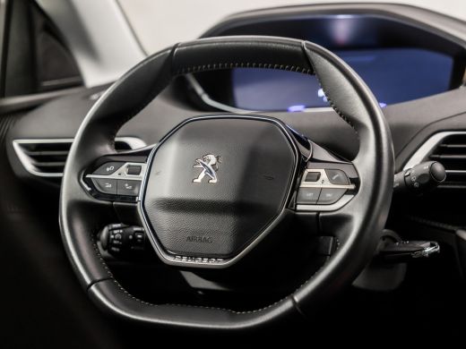 Peugeot 5008 1.2 PureTech Sport 7 Persoons (APPLE CARPLAY, GROOT NAVI, TREKHAAK, SPORTSTOELEN, CRUISE, PARKEER... ActivLease financial lease