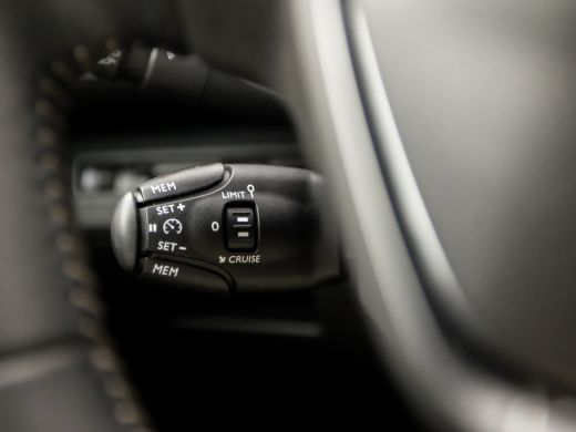 Peugeot 5008 1.2 PureTech Sport 7 Persoons (APPLE CARPLAY, GROOT NAVI, TREKHAAK, SPORTSTOELEN, CRUISE, PARKEER... ActivLease financial lease