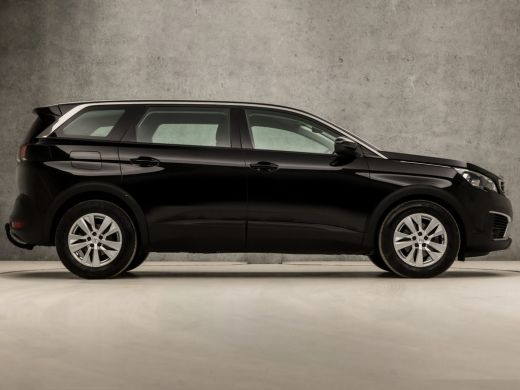 Peugeot 5008 1.2 PureTech Sport 7 Persoons (APPLE CARPLAY, GROOT NAVI, TREKHAAK, SPORTSTOELEN, CRUISE, PARKEER... ActivLease financial lease