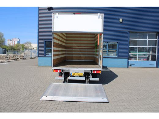 Peugeot Boxer L3 435 2.2 BlueHDi 165 PK BAKWAGEN + LAADKLEP LUCHTVERING | CHAUFFEURSSTOEL | CLIMATE CONTROL | N... ActivLease financial lease