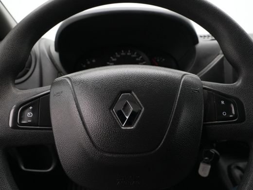 Renault Master T35 2.3 dCi L2H2 Navigatie Trekhaak Airco Pdc Carplay ActivLease financial lease