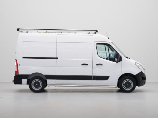 Renault Master T35 2.3 dCi L2H2 Navigatie Trekhaak Airco Pdc Carplay ActivLease financial lease
