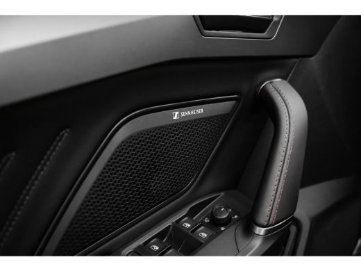 Seat Formentor 1.5 TSI e-Hybrid Business | Ambient light | Senheisser sound | Smoked Lights | Keyless entry & Go ActivLease financial lease
