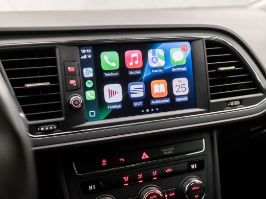 Seat Leon 1.5 TSI Sport 150Pk Automaat (APPLE CARPLAY, NAVIGATIE, CAMERA, CLIMATE, KEYLESS, SPORTSTOELEN, G... ActivLease financial lease