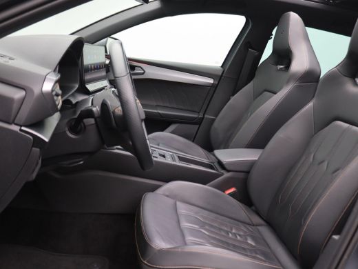 Seat Leon Sportstourer 1.4 e-Hybrid Black Edition 245PK DSG matte lak, lederen bekleding, full led, adaptive cruise, sid... ActivLease financial lease