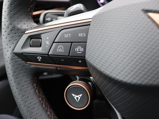 Seat Terramar 1.5 TSI e-Hybrid VZ Performance 272PK DSG leder, matrix led, trekhaak, Sennheiser audio, 360gr. c... ActivLease financial lease