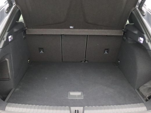 Seat Terramar 1.5 TSI e-Hybrid VZ Performance 272PK DSG leder, matrix led, trekhaak, Sennheiser audio, 360gr. c... ActivLease financial lease